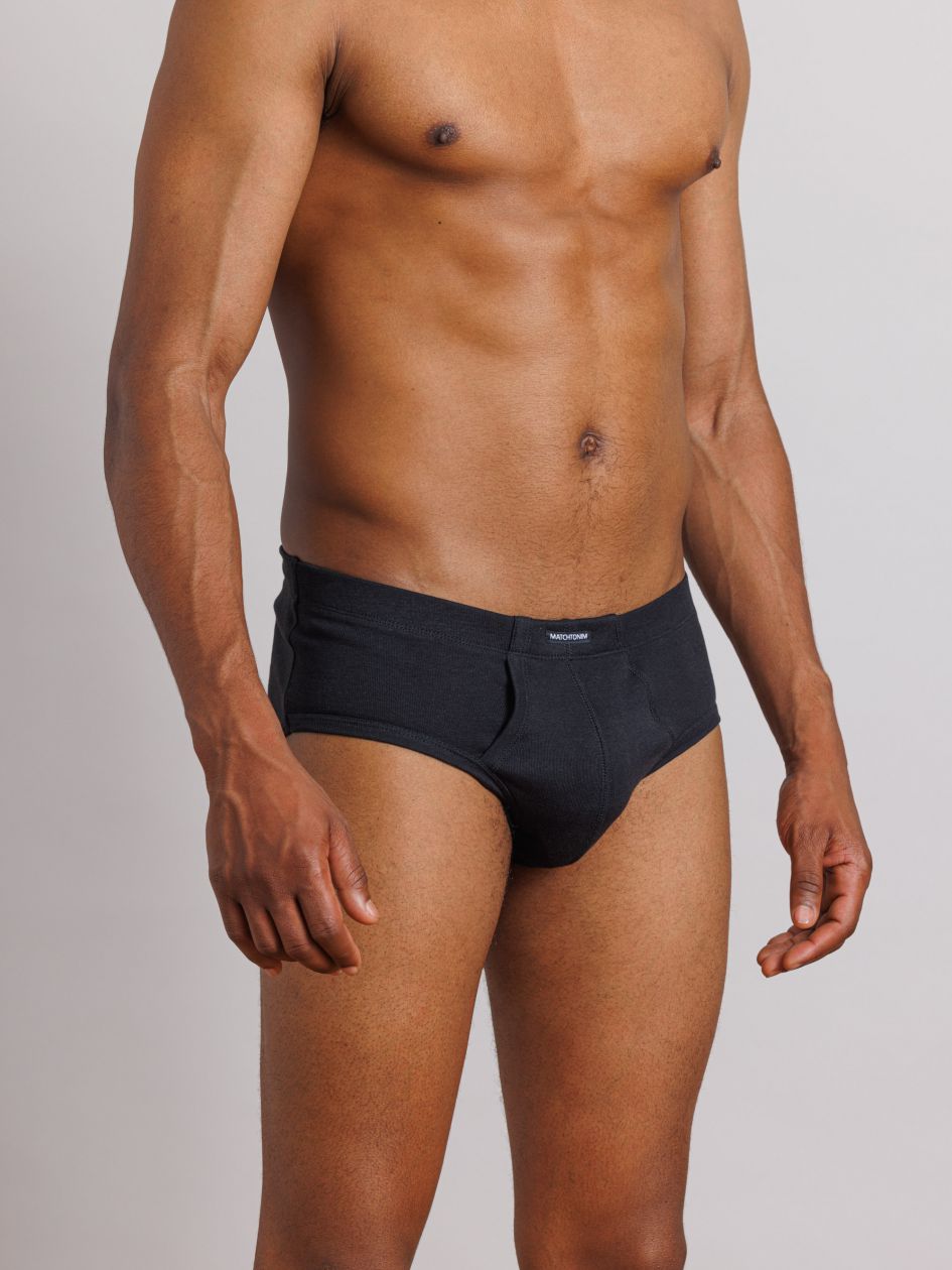 Pack of 5 Daniel Cole easy-wear cotton 100% briefs in assorted colours for as low as 68 ILS